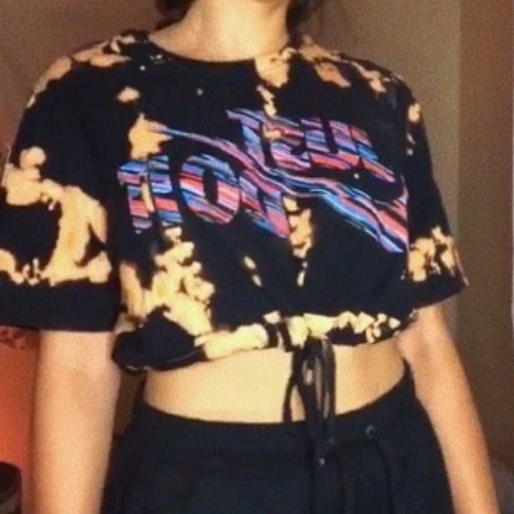 NIKE reworked cinched T